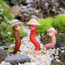 1 peça de decoração de jardim com uma família de minhocas fofas usando chapéus de palha, estátua mágica de resina em 3D para micro paisagem de jardim, decoração de jardim com aroma de terra da primavera, presente original, adequado para quintal, gramado, vaso de plantas, decoração externa, acessório para bonsai, presente de Dia dos Namorados - Minhocas em três - Ver 10