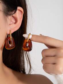 1 Pair Sweet Cool Versatile Irregular Resin Earrings With Gold Plated Earrings And Buckles+Blended Texture+Multi Color Contrast European And American Hot Girl Daily Street Accessories - Gold - View 3