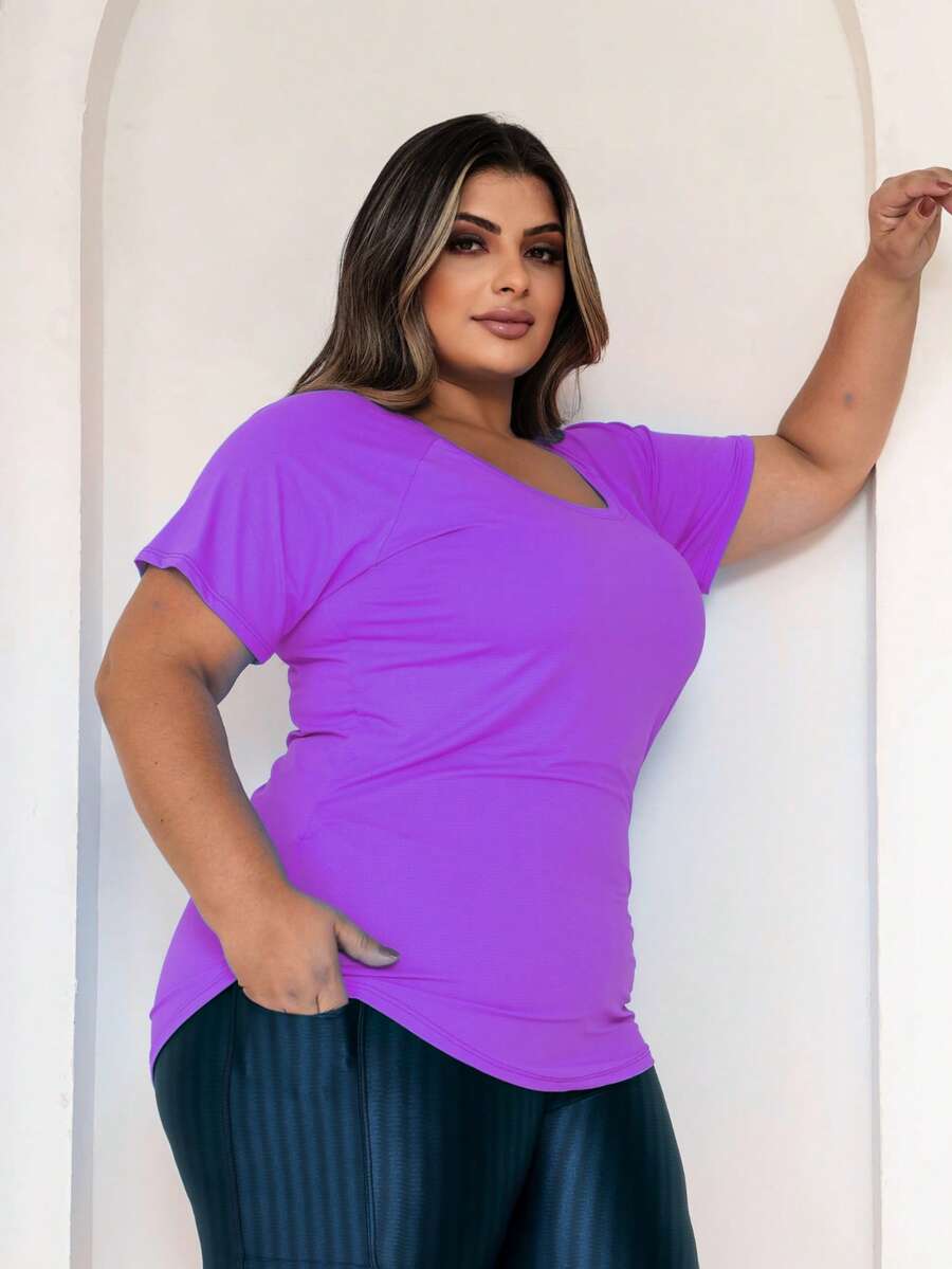 Plus Size Blouse In Lightweight, Comfortable Dry Fit Fabric For Workouts, Fitness, And Casual Sportswear - 紫色 - 查看 1