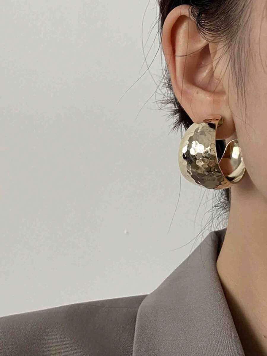 1 Pair Textured Wide C-Shape Hiphop Earrings For Teenagers - Style 1 - View 1