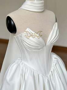 Elegant Vintage Strapless Corset Pleat A Line Satin Formal Wedding Dress,Registry Office Dresses Engagement Bridal Gown,Evening Party Dress Birthday Party Dress Country Wedding,Romantic Church Ceremony Wedding Dress,Suitable For Wedding,Dating,Party,Singles' Party,Vacation,Formal Occasions,Dinner Dress,Prom Dress,Homecoming Dess,Cocktail Party,Wedding Guest Dress,Graduation - 白色 - 查看 4