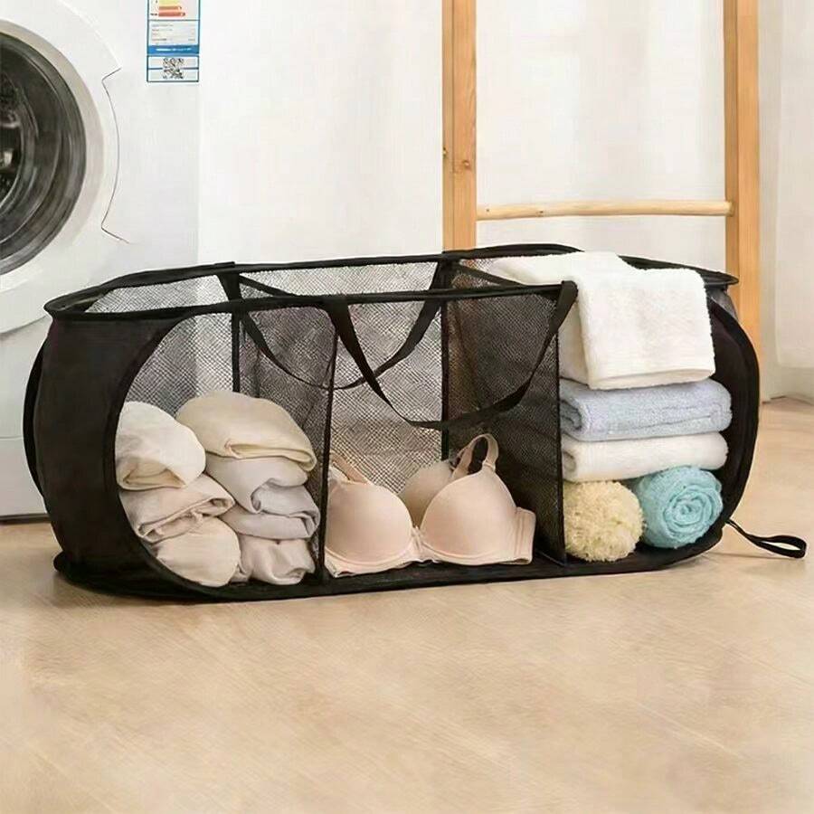 Design cu 2/3 compartimente, poate fi folosit pentru a separa și depozita haine murdare, un coș de rufe pliabil de mare capacitate, care poate fi folosit și pentru depozitarea hainelor, jucăriilor și a diverselor articole. Potrivit în special pentru utilizarea în sufragerie, dormitor și spălătorie acasă. Disponibil în mai multe culori, ușor și practic.