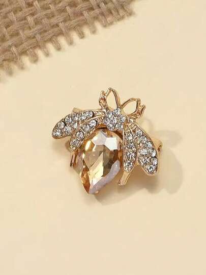 1pc Crystal Bee Brooch Pin For Women, Personalized Fashion Clothing Accessories, Lightweight Luxury Lapel Pin For Suit Dress Accessories Pin For Clothes Bag Charm School Office Accessories Shirts Jacket Jewelry Christmas Halloween Clothes Pin Funny Cute Teacher Gifts