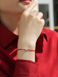 LOVESSOM سوار من الفضة الإسترليني عيار 925 بتصميم خيط أحمر مطابق، مزين بموسانيت دائري قياس 0.5 قيراط. هدية مثالية لعيد الحب. أنيق، أنيق، بسيط، كاجوال، كلاسيكي ومتعدد الاستخدامات، مناسب للارتداء اليومي، المواعيد، الزفاف، الحفلات، الرقص أو كهدية. مثالي لعيد الهالوين، عيد الميلاد، ، عيد الحب، عيد الأم، عيد الأب، أعياد الميلاد، الذكرى السنوية، ورأس السنة الجديدة. - فضي - مشاهدة 6