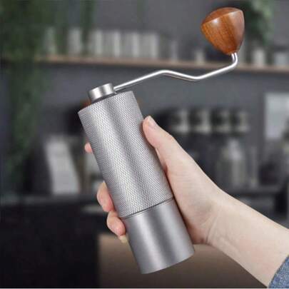 Coffee Moedor De Café Inox Com Manivela Manual Cafeteira Grãos Cor Preto prata.Moedor de café manual com lâminas de aço inoxidável, moedor de café portátil para expresso, ideal para viagens, camping e escritório (prateado)