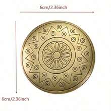 Pastel redondo pequeño de bronce