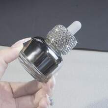 30ml Thickened Shiny Essential Oil Glass Bottle, Crystal Diamond Decorated Refillable Dispenser Bottle, Leak-Proof Portable Aromatherapy Container, Suitable For Travel, Daily And Home Use - Multicolor - View 13