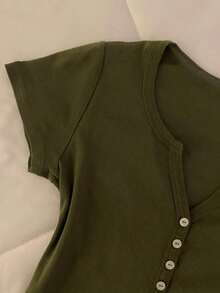 女士军绿色纯棉亨利领T恤，V领纽扣短袖修身款，透气柔软舒适休闲印花上衣，夏季 - 軍綠色 - 查看 3