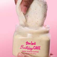 Tree Hut Exfoliating Shea Sugar Scrub Birthday Cake, 18 Oz - MàuB - Xem 3