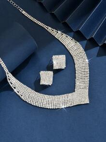 طقم قلادة مجوهرات أنيق مرصع بالكريستال ذو تصميم هندسي وشرابات، مناسب للعرائس والسيدات، مناسب للحفلات الراقية والسهرات الفاخرة. (متعدد الأنماط للاختيار منها) - فضي - مشاهدة 6