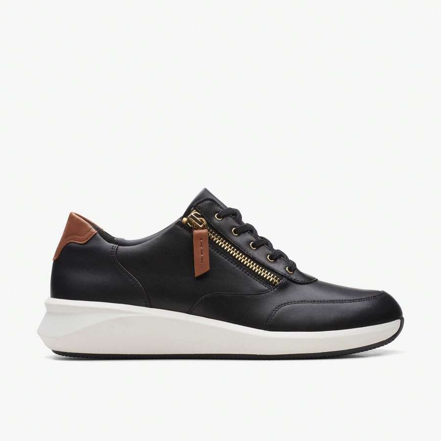 Clarks Un Rio Zip - Black - View 1