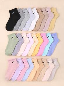 10/15/20 Pairs Of Random Children's Mid-Calf Socks For Boys And Girls, Daily Fashion, Casual Sports, College Style, Suitable For Outdoor Travel, Running, Playing Basketball, Indoor Campus Parties, Gatherings And Other Scenarios. They Can Be Used As Birthday Gifts, Festival Gifts, Children's Day Gifts - 彩色 - 查看 4