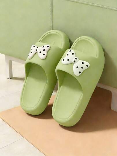 Sandalias de plataforma con lazo de lunares lindos para mujeres, chanclas de suela de EVA gruesa y amortiguadora de impactos con suela antideslizante y ligera, cómodas para usar en interiores y exteriores, ideales para la playa y la piscina en verano, sandalias casuales de fácil deslizamiento, perfectas para uso diario y vacaciones