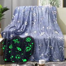 1 件法兰绒夜光毯，蓝色飞船图案，柔软可爱，可作床上用品/沙发毯/户外毯，生日礼物佳选 - 彩色 - 查看 2