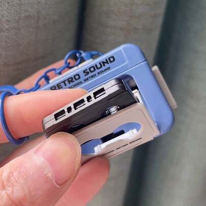 Vintage Cassette Player Keychain, No Battery Included (Batteries Required), Walkman Keychain, Vintage Sound Keychain, Cassette Fidget Toy Car Decoration, Valentine's Day