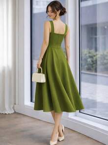 Women's Midi Dress With Square Neckline And Defined Waist - 酪梨綠 - 查看 3