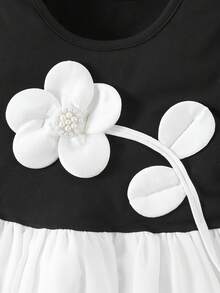 1 pezzo Vestito casual e carino da ragazza con fiori, collo rotondo, maniche corte, orlo in rete, adatto per uso quotidiano, viaggi in famiglia, vacanze al mare, esibizioni, gite al parco, primavera/estate - Bianco e nero - Visualizzare 6