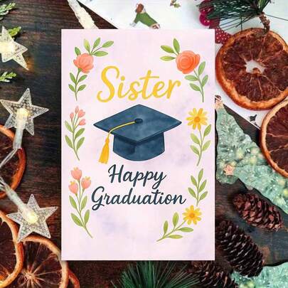 بطاقة تهنئة "أختي الحبيبة بالتخرج" مع مغلف - تصميم مائي للزهور والقبعة التخرج، خلفية وردية باهتة وطباعة دافئة، مثالية لتهنئة محطة أختك الأكاديمية، مناسبة للتخرج والفخر العائلي، بطاقة تهنئة التخرج | بطاقة موضوع تخرج الأخت | بطاقة ترحيب ورقية، اكسسوارات الاحتفال