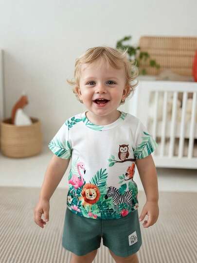 两件套幼儿男童丛林动物印花上衣+时尚图案短裤套装，舒适休闲，适合日常外出和玩耍，春夏款