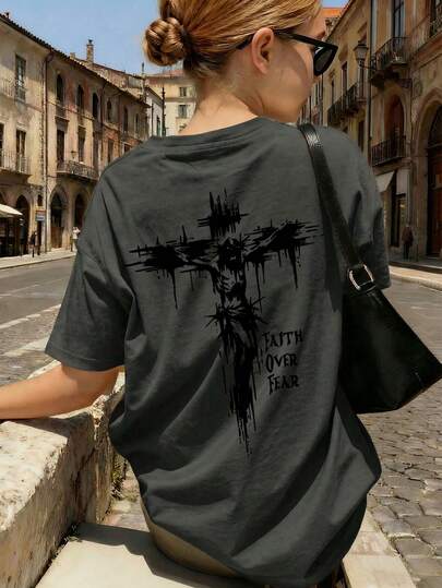 1pc Tween Girls' Oversized Retro Street Style Casual Round Neck Short Sleeve T-Shirt, Featuring Artistic Ink Painting Jesus Cross Design And "Faith Over Fear" English Slogan, Unique Faith And Fusion, Versatile Summer Top