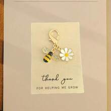 1pc 2026 Hot Selling Alloy Drip Oil Bee Keychain With Rhinestone Daisy Cartoon Cute Zinc Alloy DIY Accessory Bag Pendant Keyring, Perfect Gift, Holiday Gift, Birthday Gift, Interesting Gift, Valentine's Day Gift - Multicolor - View 8