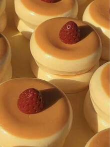 随机草莓蓝莓冰淇淋蛋糕造型挤压玩具，减压玩具，返校用品，冬季用品，感恩节，圣诞节，沙特国庆日，生日，节日，新年，情人节，送给男友/女友的礼物，成人适用 - 彩色 - 查看 4