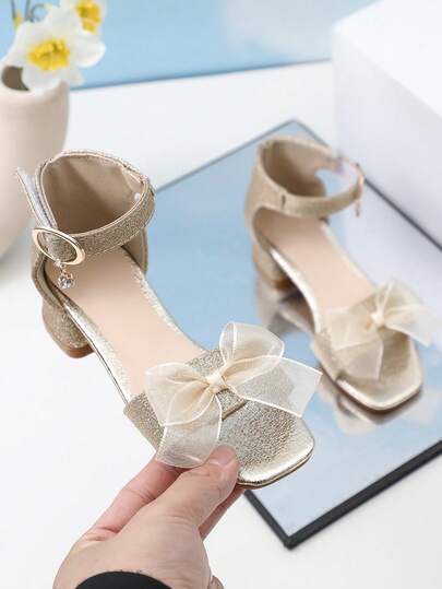 1 Pair 2026 Children's Princess Style Chunky Heel Sandals, Also Available In Adult Size. Features: Glitter Material Upper, Mesh Bow Decor, Sweet & Dreamy Style; Open Toe Design + Ankle Strap