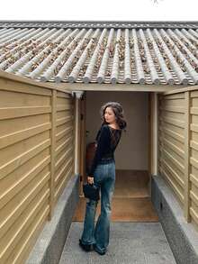 Áo thun dài tay hở lưng ren khoét lỗ dành cho nữ, có đệm ngực, thiết kế cổ lệch vai, kiểu dáng thanh lịch mới về mùa xuân màu đen. - màu đen - Xem 8