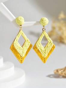 1 Pair Boho Handmade Woven Raffia Double-Layer Geometric Rhombus Earrings, Creative Exaggerated Colorful Raffia Geometric Earrings Suitable For Women's Daily, Vacation, Party Wear - Yellow - View 3
