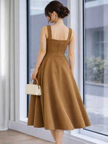 Women's Midi Dress With Square Neckline And Defined Waist - 駝色 - 查看 2