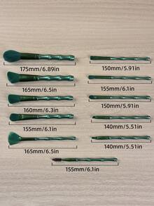 34件套专业化妆刷套装，包含柔软刷毛的化妆工具，包括化妆海绵、粉扑、硅胶化妆刷清洁垫、粉底刷、眼影刷、晕染刷和眉刷。 - 綠色 - 查看 8