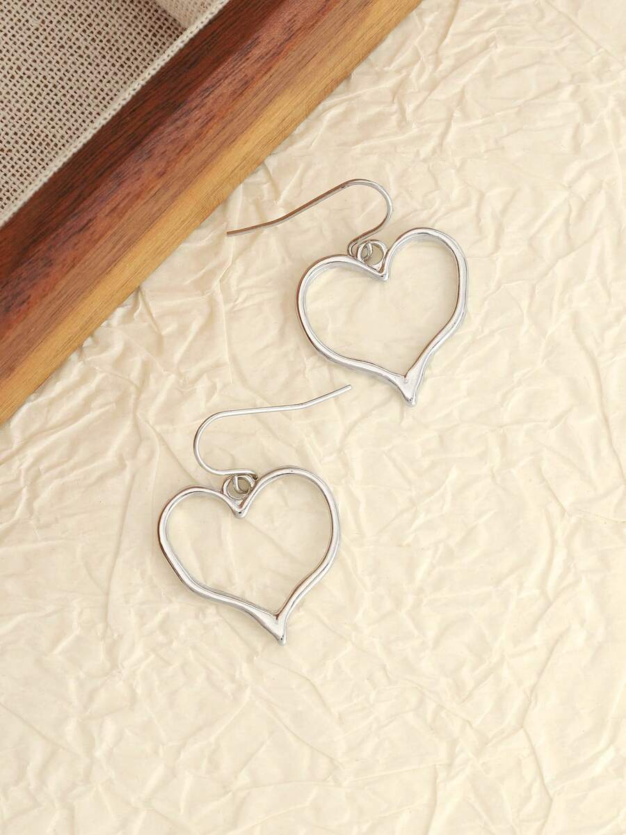 1 Pair Minimalist Geometric Hollow Heart Dangle Earrings - Silver - View 1
