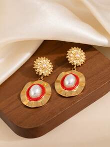 一对轻奢百搭花朵撞色耳环，镀金锤纹+撞色珍珠+纹理质感，女士日常佩戴耳环 - 金色 - 查看 9