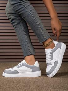 25年来时尚灰色系带休闲滑板鞋，轻便舒适，适合学生日常穿着，四季皆宜。 - 灰色 - 查看 3