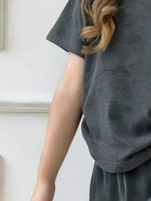 少女骑士印花短袖T恤和裤子休闲套装 - 深灰色 - 查看 4