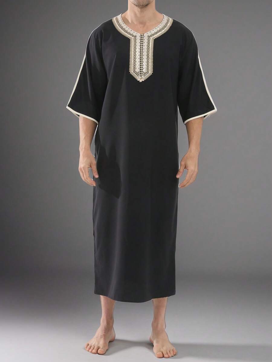 Middle Eastern Style Gold Embroidered Men's Robe, Loose 3/4 Sleeve Muslim Prayer Outfit, Arabic Black Long Robe - Black - View 1