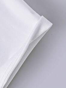 This 2-Piece Men's White Crew Neck Short-Sleeved T-Shirt And Drawstring Shorts Set Features Disney's Lilo And Stitch Lettering And A Stitch Graphic From Lilo & Stitch. This Breathable And Comfortable Summer Casual Set Makes A Great Gift For Men. - Trắng + Đen - Xem 5