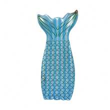 1个美人鱼充气浮床，带有美人鱼和亮片元素，采用PVC材质，适用于泳池派对、游泳池、海滩等场合，需另行购买气泵。 - 美人魚浮床 - 查看 14