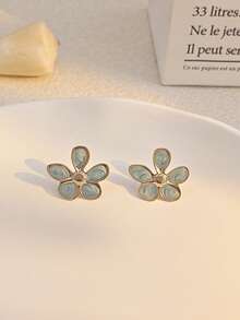 韩式女士彩色花朵耳钉,度假甜美可爱花朵耳环,金色不锈钢耳环,适合女孩佩戴,百搭精致花卉设计,时尚温柔风格,夏季海滩度假比基尼配饰,吸睛服饰,婚纱配饰 - 百搭珠宝,游泳、沐浴、运动时佩戴皆宜,非常适合情人节、生日、母亲节和度假惊喜。 - 彩色 - 查看 14