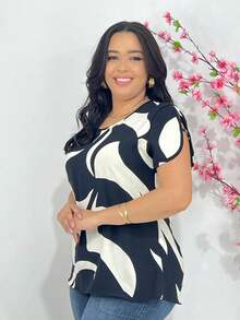 Blusa Plus Size Feminina Social Estampada 2323 Soltinha com Mangas Largas e Caimento Perfeito -Tamanho Único- Tecido Viscose, Elegante, Casual, Trabalho, Dia-a-Dia, Ocasional, Escritório - Preto e Branco - Visão 5