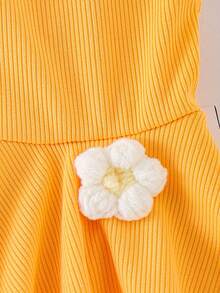 2pcs Baby Girls Floral Camisole Top And Layered Floral Ruffle Bell Bottom Pants Set, Summer - Yellow - View 7