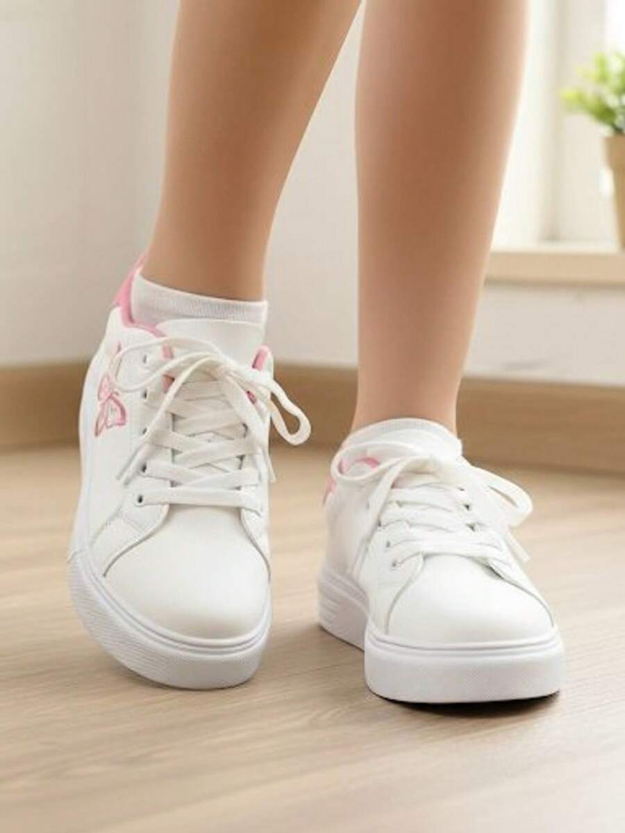 Tênis Casual Feminino Branco com Detalhe de Borboleta e Acabamento Rosa - Branco - Visão 1