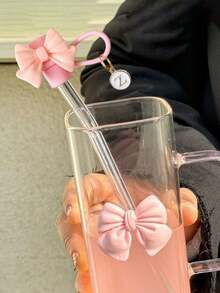 一套包含草帽和杯套，草帽采用可爱的蝴蝶结设计，印有A-Z字母（不含Q/U/X），配有可重复使用的硅胶防尘杯套和吸管塞，是厨房/圣诞礼物的理想之选。 - 彩色 - 查看 9