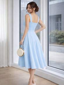 Women's Midi Dress With Square Neckline And Defined Waist - 淺藍色 - 查看 2