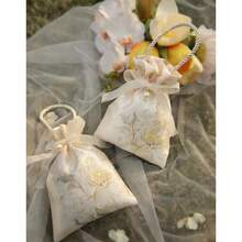 10 Bags Of Wedding Sweet Treats In Peony Flowers. High-End Wedding Sweet Box. Hand-Held Candy Bag. Light Luxury Flower Bag With Pearls And Ribbons. - Multicolor - View 4