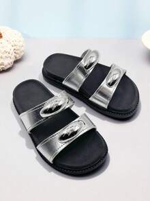 1 Pair 3-10 Years Old Girls' Black & Silver Metallic Buckle Sandals, Soft PU Non-Slip Thick Sole Open Toe Double Strap Flat, Fashionable Luxury Style, Summer Outdoor/Daily Wear - Silver - View 5