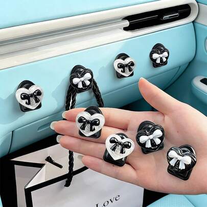 4个/2个汽车挂钩前置多功能创意汽车粘性小挂钩汽车内饰装饰产品全套