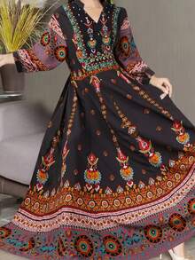 带有中东、阿拉伯、休闲、波西米亚风刺绣设计的长款连衣裙，兼具艺术感、复古风和度假风情，适合春季穿着。 - 彩色 - 查看 4