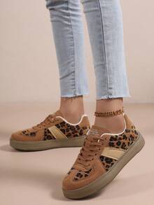 Giày bệt nữ màu kaki, kiểu dáng thoải mái, thiết kế phối màu độc đáo, giày thể thao buộc dây thời trang công sở cá tính, thích hợp cho trượt ván. - Họa tiết da báo - Xem 10