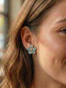 韩式女士彩色花朵耳钉,度假甜美可爱花朵耳环,金色不锈钢耳环,适合女孩佩戴,百搭精致花卉设计,时尚温柔风格,夏季海滩度假比基尼配饰,吸睛服饰,婚纱配饰 - 百搭珠宝,游泳、沐浴、运动时佩戴皆宜,非常适合情人节、生日、母亲节和度假惊喜。 - 彩色 - 查看 9